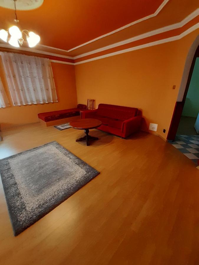 Gabor Pal 1 Apartman 1 Szoba Dunafoldvar Dış mekan fotoğraf
